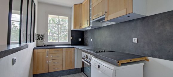 3 bedrooms Apartment in Carrieres-sous-Poissy, France No. 171639 17