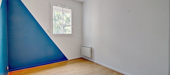 3 bedrooms Apartment in Carrieres-sous-Poissy, France No. 171639 6