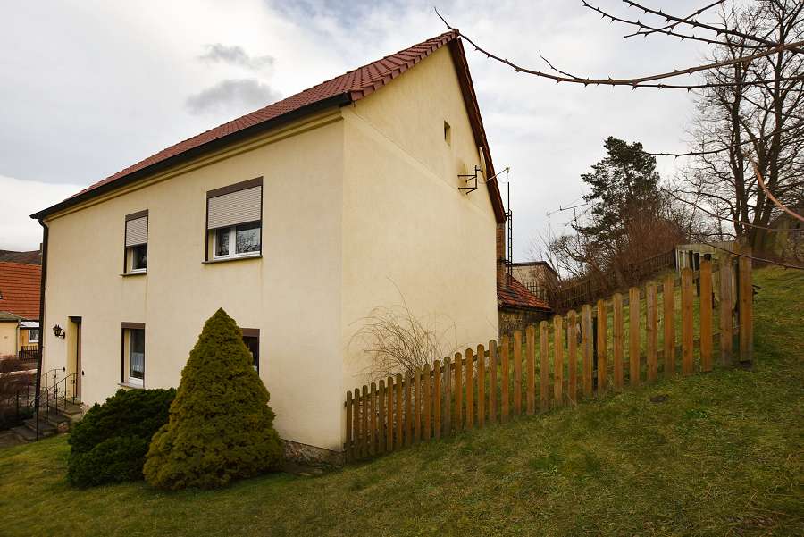 6 rooms House in Salzlandkreis, Germany No. 107223