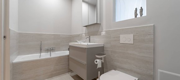 3 bedrooms Apartment in Milan, Italy No. 272105 16