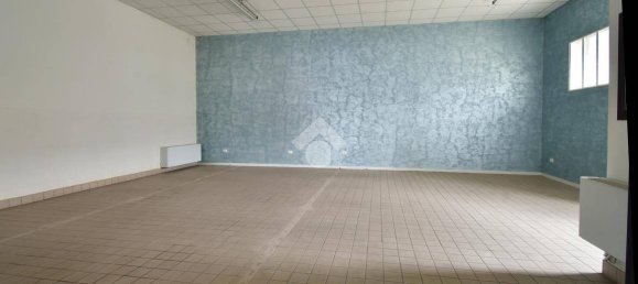 Lagerhaus in Forlì, Italy 450m², Nr. 161369 6