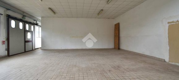 Lagerhaus in Forlì, Italy 450m², Nr. 161369 10