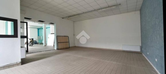 Lagerhaus in Forlì, Italy 450m², Nr. 161369 5
