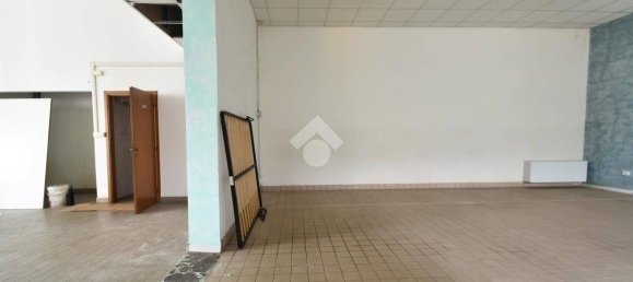 Lagerhaus in Forlì, Italy 450m², Nr. 161369 7