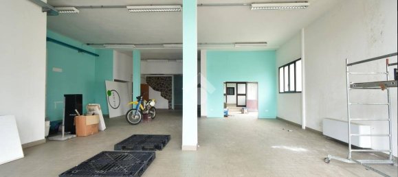 Lagerhaus in Forlì, Italy 450m², Nr. 161369 4