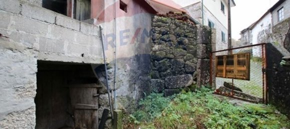 Casa de 3 dormitorios en Cantelaes, Portugal No. 42582 2