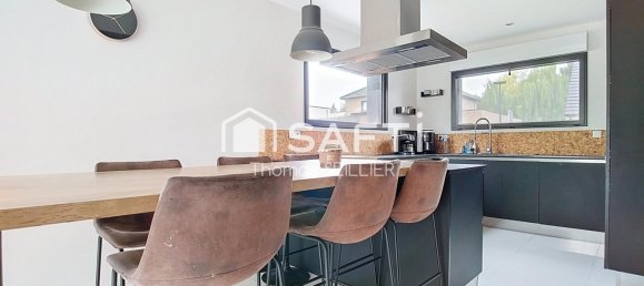 3 bedrooms House in Roncq, France No. 337334 5