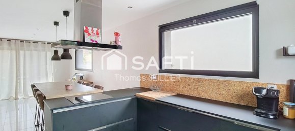 3 bedrooms House in Roncq, France No. 337334 7