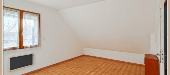 Villa T4 em Villette-sur-Aube, France N.º 49560 13