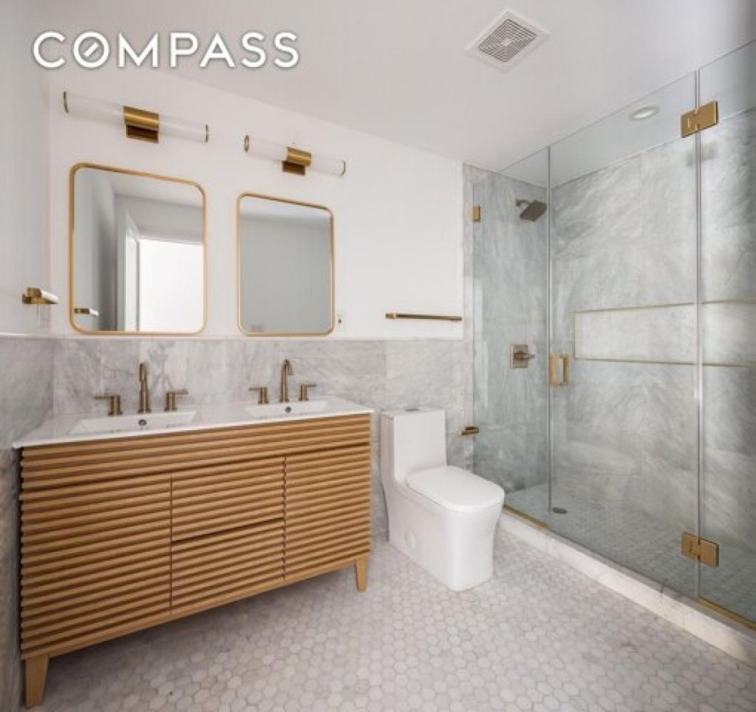 Дом с 7 спальнями в Бруклин, США № 236844