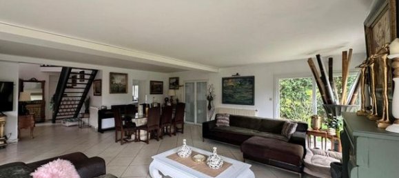 5 bedrooms House in Franqueville-Saint-Pierre, France No. 310666 3