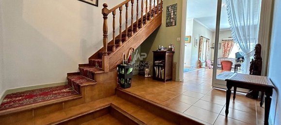 6 bedrooms House in Poissy, France No. 183842 13