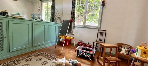 6 bedrooms House in Poissy, France No. 183842 9