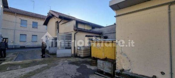 1-Zimmer Lagerhaus in Jerago con Orago, Italy, Nr. 294959 3
