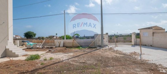 6 rooms Villa in Noto, Italy No. 103630 4