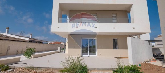 6 rooms Villa in Noto, Italy No. 103630 2