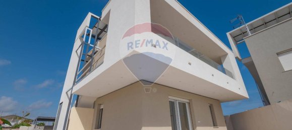 6 rooms Villa in Noto, Italy No. 103630 9