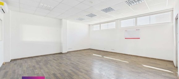 480m² Commercial property in Esslingen, Germany No. 328026 2
