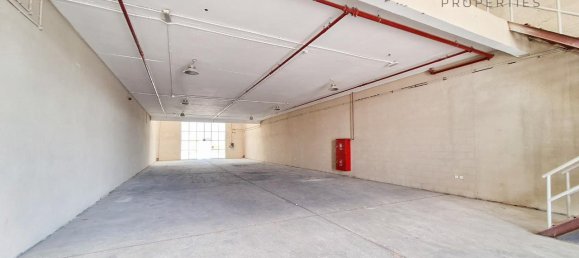 492.4m² Warehouse in Dubai, UAE No. 54808 4