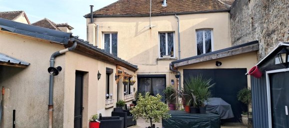 5 bedrooms House in Senonches, France No. 71360 18