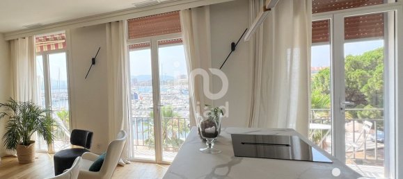 2 Schlafzimmer Wohnung in Saint-Raphael, France, Nr. 277208 3