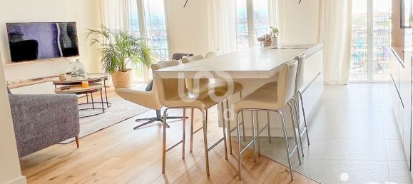 2 Schlafzimmer Wohnung in Saint-Raphael, France, Nr. 277208 2