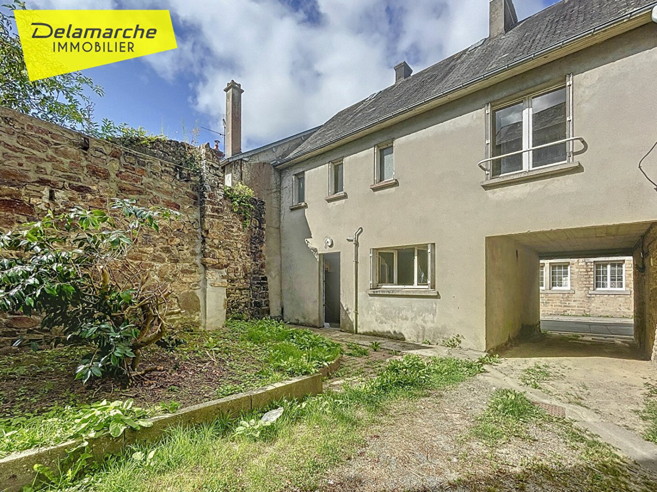 4 bedrooms House in Manche, France No. 354981