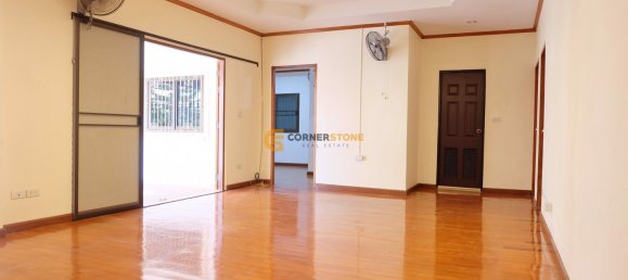 460m² House in Pattaya, Thailand No. 26715 10