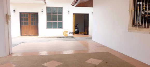 460m² House in Pattaya, Thailand No. 26715 22