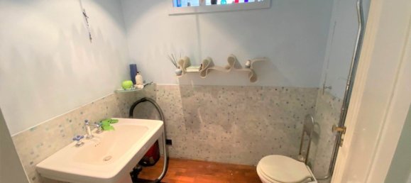 Дом с 7 комнатами в Катандзаро, Италия № 145797 10