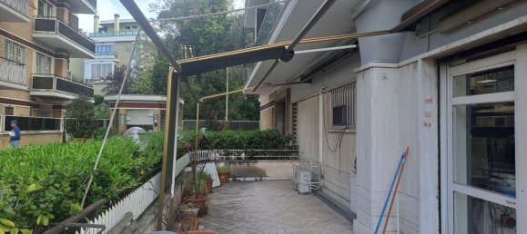 55m² Commercial property in Rome, Italy No. 161771 2