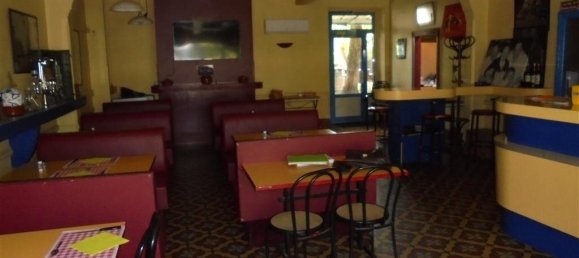 6 rooms Building in Graulhet, France No. 356857 2