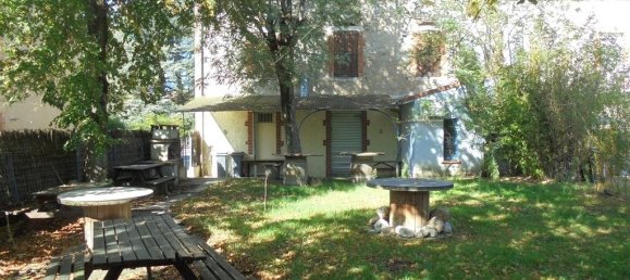 6 rooms Building in Graulhet, France No. 356857 9