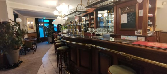 Коммерческая недвижимость 170м² в Вилле-Котре, Франция № 89850 4