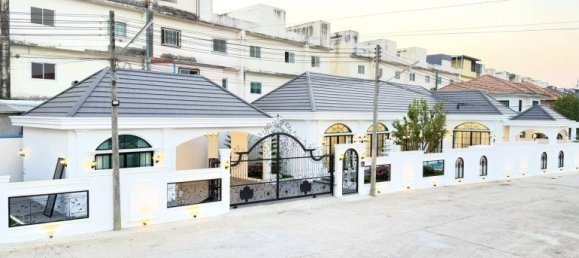 4 bedrooms House in Pattaya, Thailand No. 27346 28