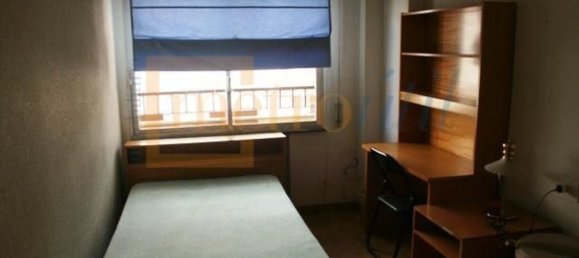 Apartamento de 3 dormitorios en Salamanca, Spain No. 97952 4