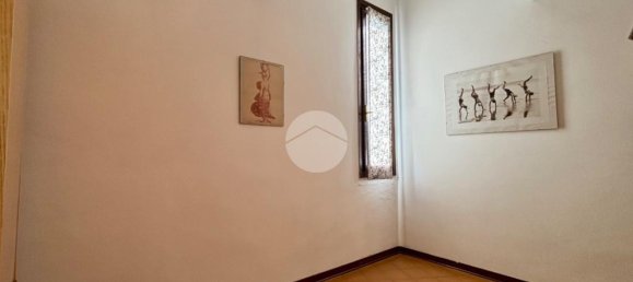 3 Schlafzimmer Wohnung in Desenzano del Garda, Italy, Nr. 329466 10