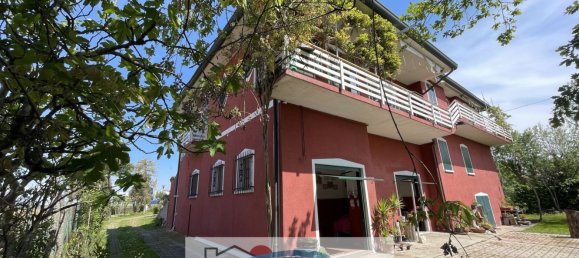 Вилла с 8 комнатами в Кьоджа, Италия № 53200 32