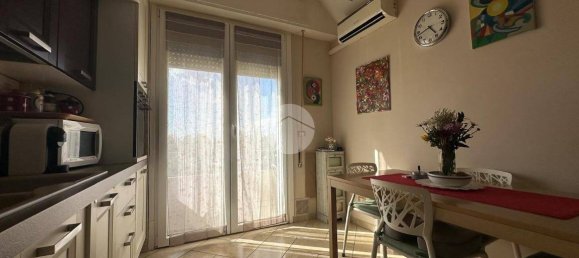 1 bedroom Apartment in Florence, Italy No. 330090 3