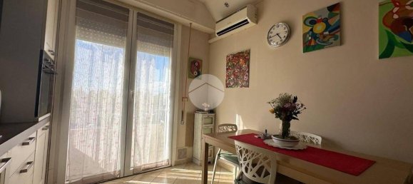 1 bedroom Apartment in Florence, Italy No. 330090 4