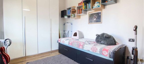 3غرفة شقة في Novara, Italy رقم 295396 16