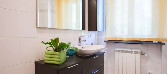 3غرفة شقة في Novara, Italy رقم 295396 13