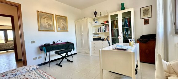 6-salle Appartement à Nettuno, Italy No. 44109 14
