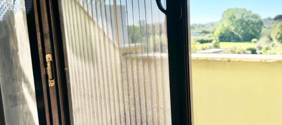 6-salle Appartement à Nettuno, Italy No. 44109 39