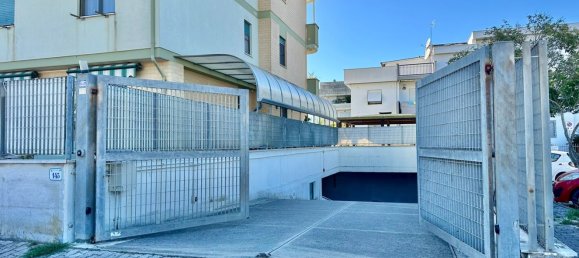 6-salle Appartement à Nettuno, Italy No. 44109 50