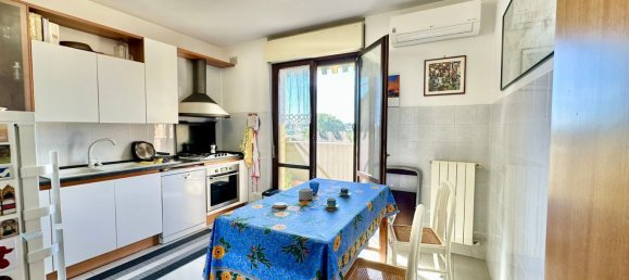 6-salle Appartement à Nettuno, Italy No. 44109 9