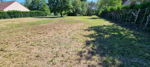 7333m² Land in Les Bordes, France No. 234443 4