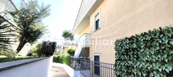 2 Schlafzimmer Wohnung in Grottaferrata, Italy, Nr. 377980 4