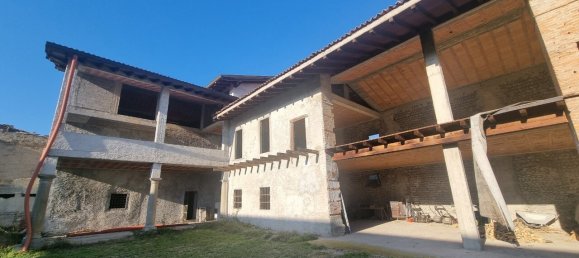 5 Schlafzimmer Schlösser in Bergamo, Italy, Nr. 58710 11