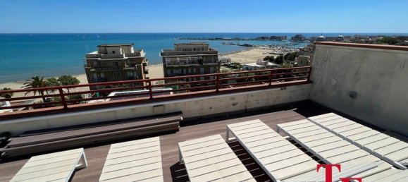 Пентхаус с 3 спальнями в Анцио, Италия № 48563 44